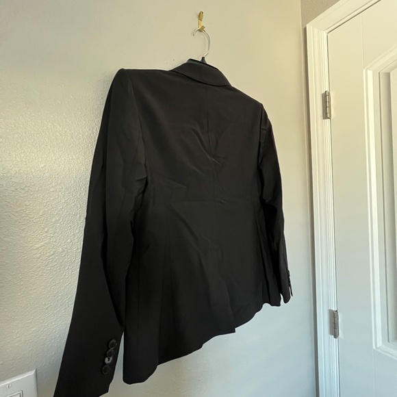 Ann Taylor Black Blazer- 4P - Picture 4 of 5
